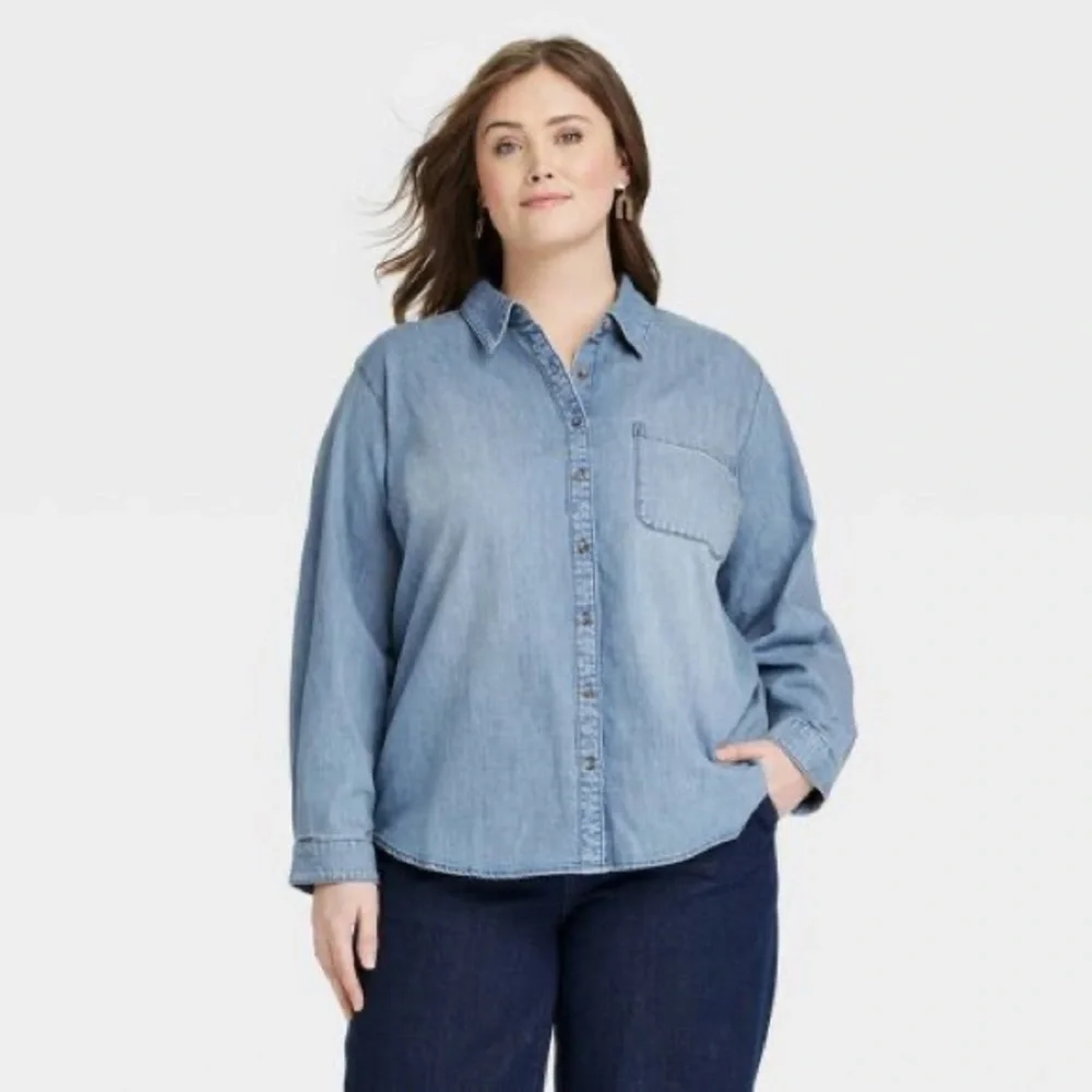 NWOT- XXL- Long Sleeve Relaxed Fit Jean button Down - Picture 3 of 4